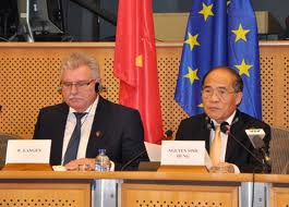 វៀតណាមបង្កើនកិច្ចសហប្រតិបត្តិការជាមួយបែលហ្សីក-អង់គ្លេសនិងសភាអឺរ៉ុប